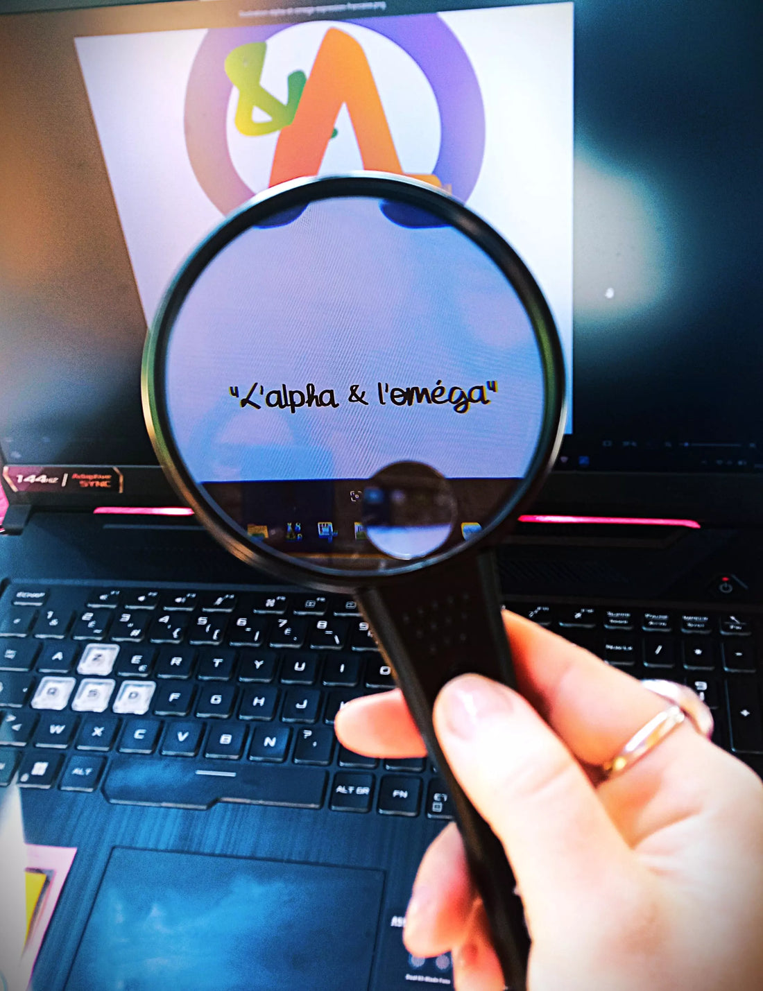 Que veut dire "l’Alpha et l’Oméga" ? 🔍 - Scellé-Raton